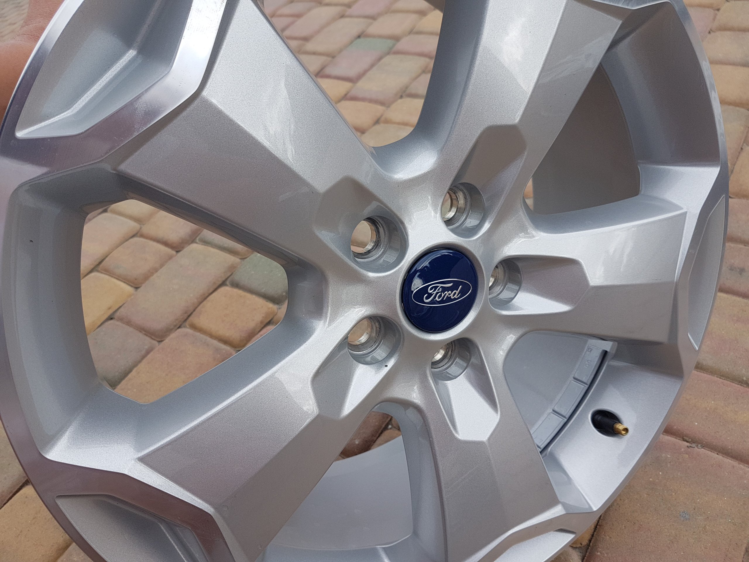 FELGI ALUMINIOWE FORD KUGA 18 CALI KUGA za 2800 zł z Mogilany