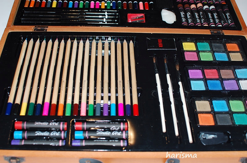 ZESTAW DO MALOWANIA/RYSOWANIA - 88 cz. w walizce Kolor Wielokolorowy