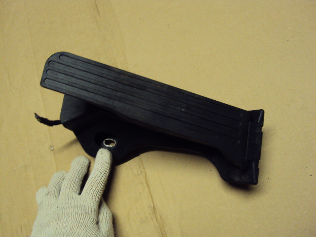 педаль газа потенциометр vw Golf V 1K1