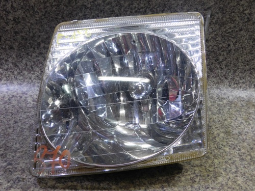 Ford F-150 SVT lampa lewa przednia przód Strona zabudowy lewa