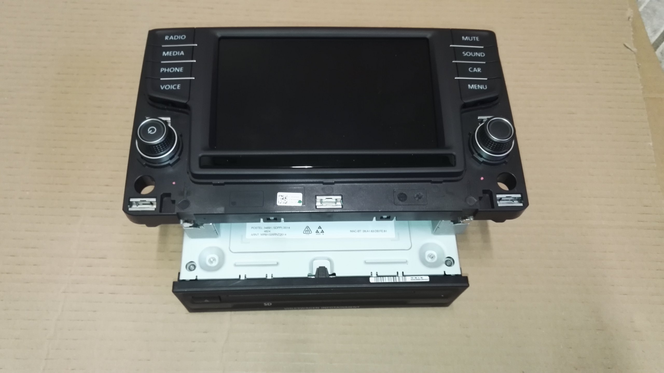 VW PASSAT B8 RADIO 3G0919605B 3Q0035840B KOMPLET