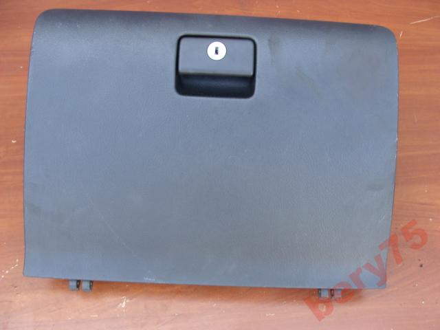 TOYOTA COROLLA VERSO 05r бардачок полка