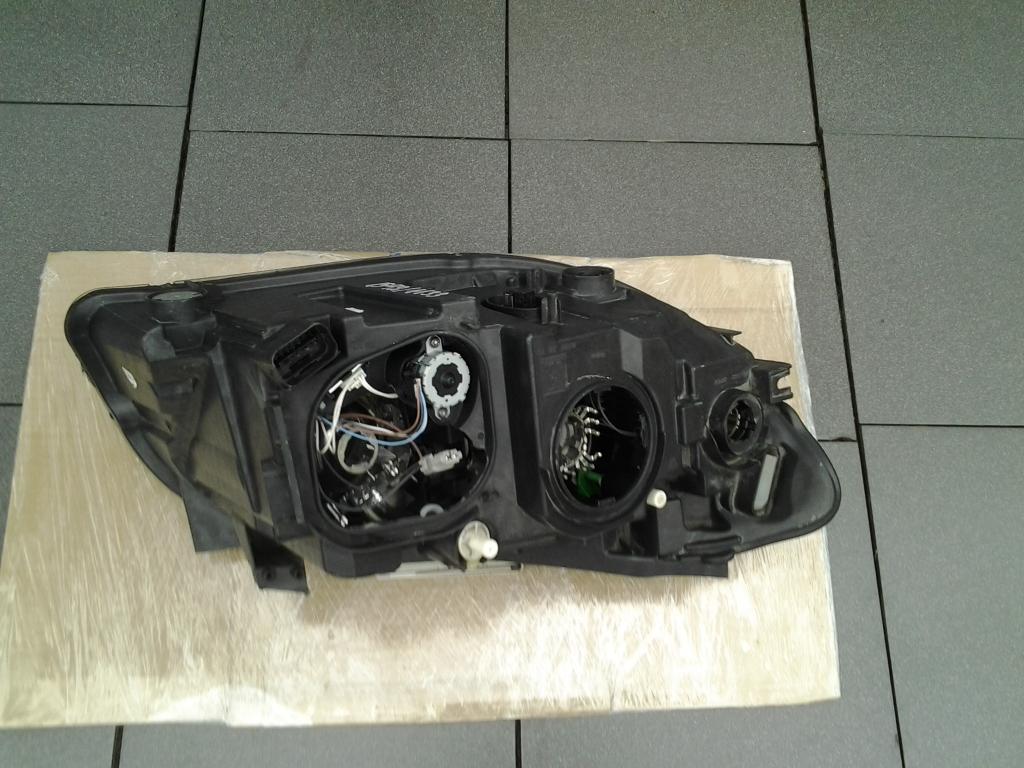 BMW X1 E84 ЛЕВА ФАРА Перед БИ - XENON 2009 - 2012 Номер каталоге запчасти 89093511 foto 2