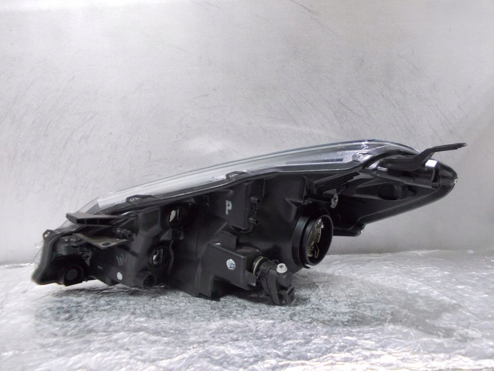 TOYOTA YARIS III LIFT 13- light front right