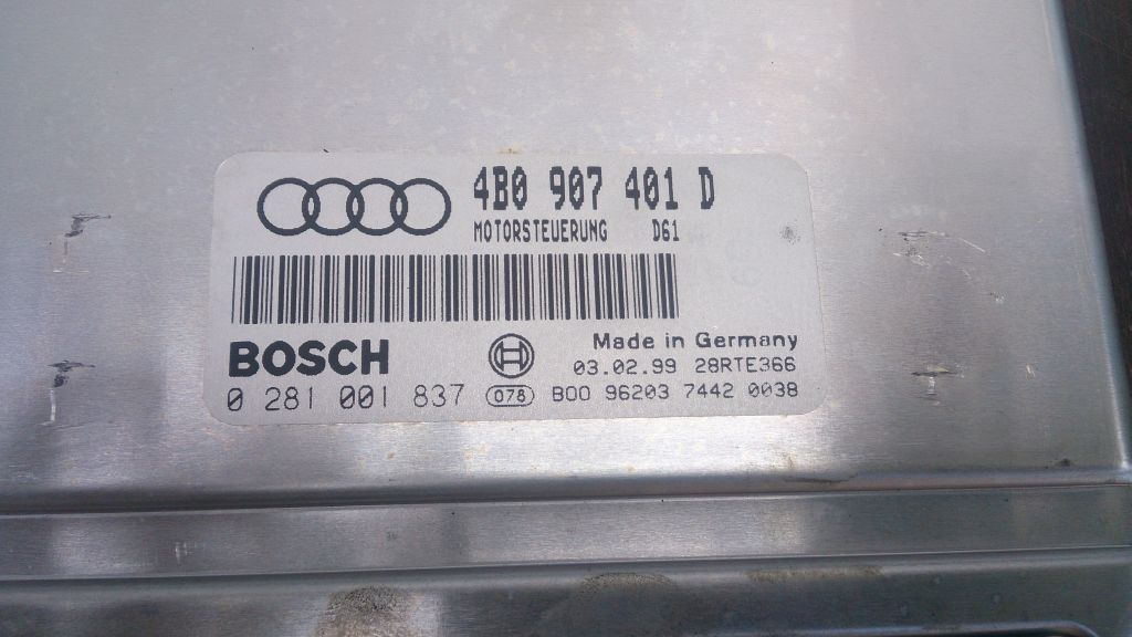 AUDI A6 C5 STEROWNIK SILNIKA 4B0907401D 2.5TDI AKN Numer katalogowy części 4B0907401D