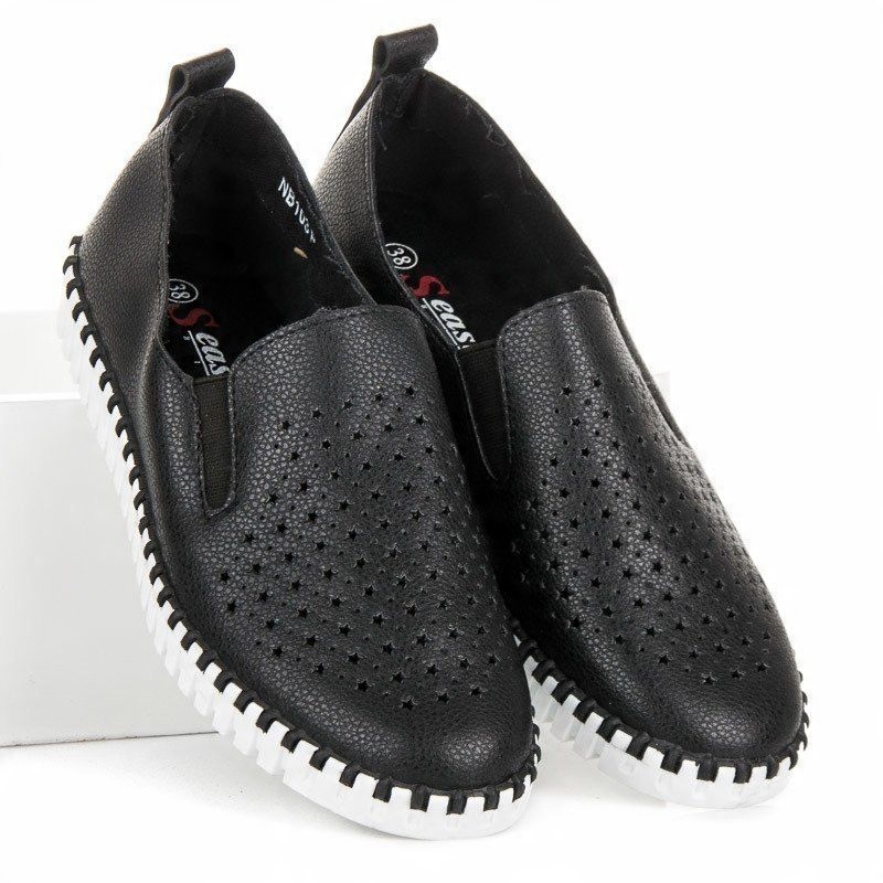 

Czarne Ażurowe Buty Trampki 38