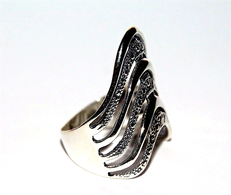 

Etniczny pierścionek srebro Fala rozmiary 13 - 25