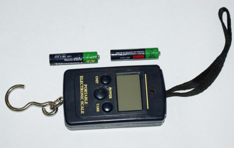 

Waga elektroniczna do 40kg wędkarska, bagażowa,