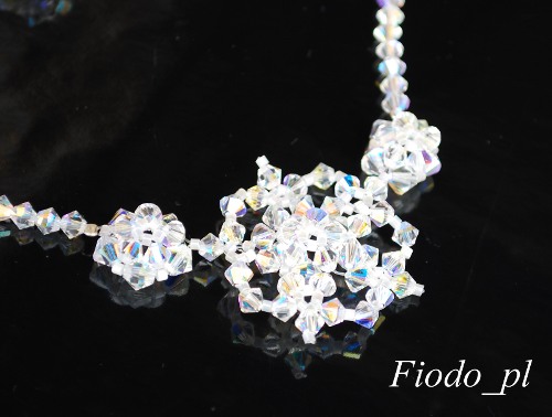 KOLIA ŚLUBNA Z KWIATEM OPALIZUJĄCA SWAROVSKI CUDO Kamień Kryształ