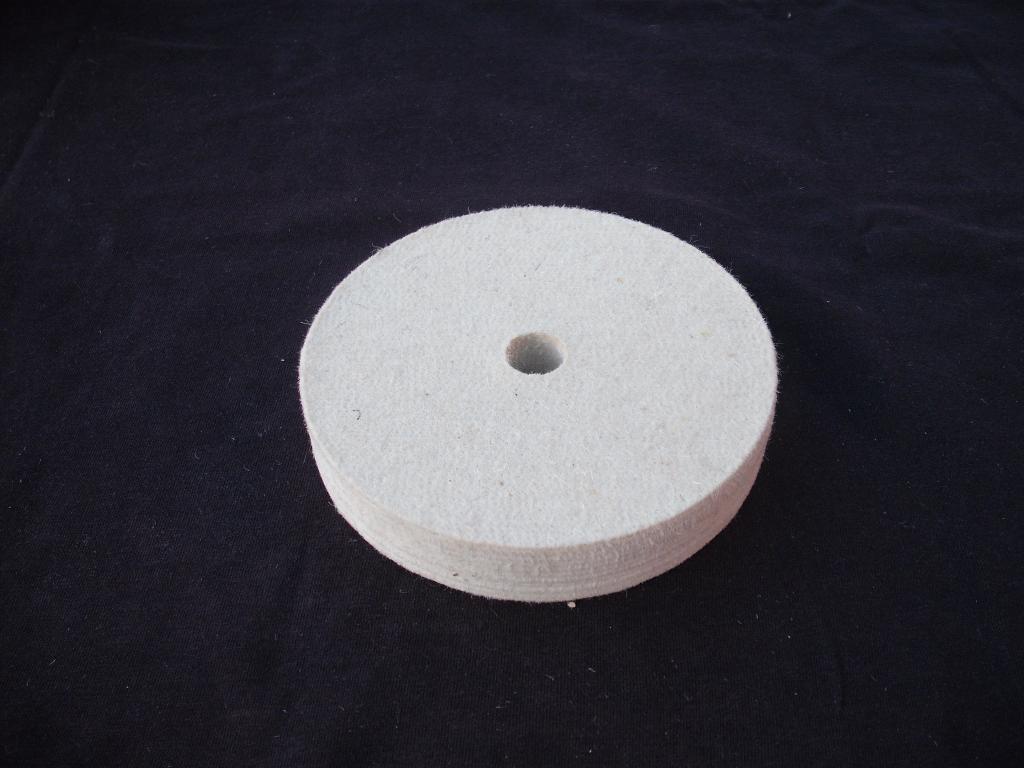 

Filc Polerski Twardy Z Otworem 75x8x20 Producent