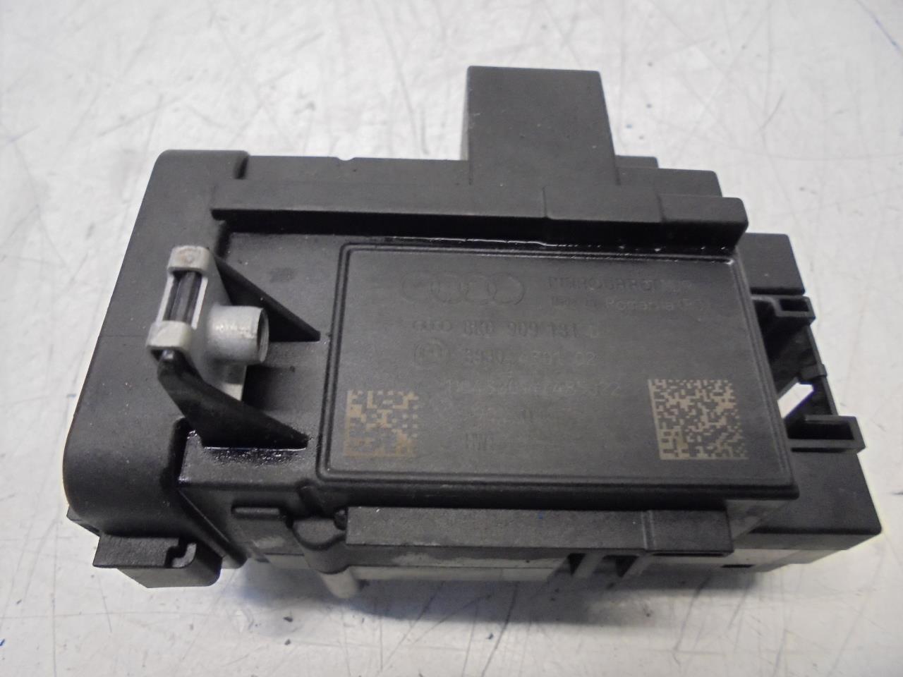 893905851D - Ключ запалювання AUDI A4 B8 2.0 TDI