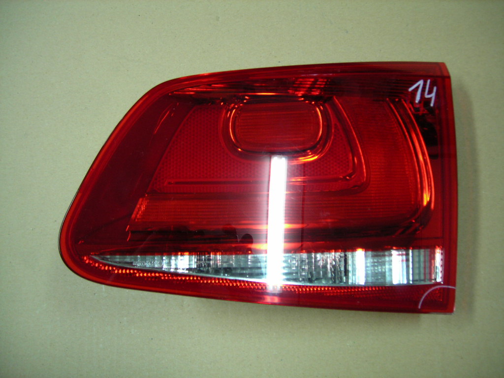 ФАРА ЗАД. ПРАВА VW TOUAREG IIp6945094b