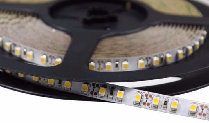 PÁSKA 600 LED SMD 3528 STUDENÁ BIELA 6000K IP20 5m