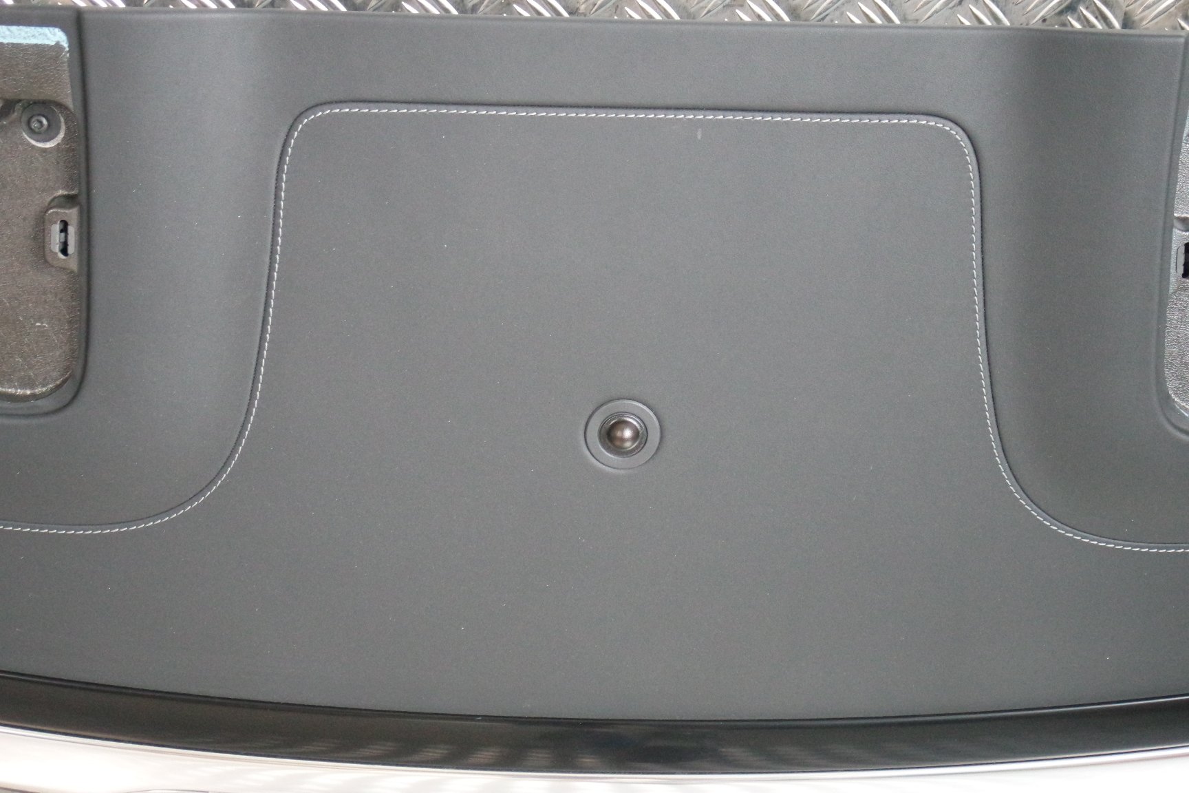 KLAPA DACHU TYL MERCEDES W217 S CABRIO 9040 Typ samochodu Samochody osobowe