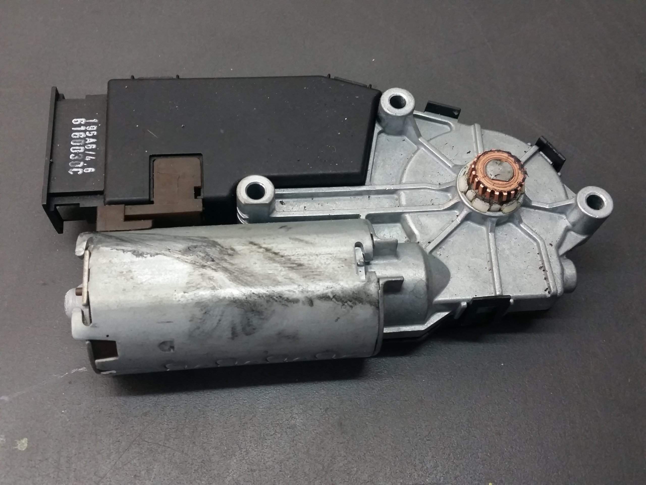 Двигатель солнечной крыши Fiat Croma II