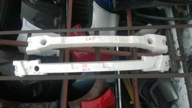 Mazda 2 od 2010 LIFT absorber przedniego zderzaka