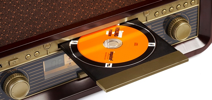 Gramofon RETRO CAMRY CR 1112 RADIO CD USB MP3 RIP Model Gramofon CR1112