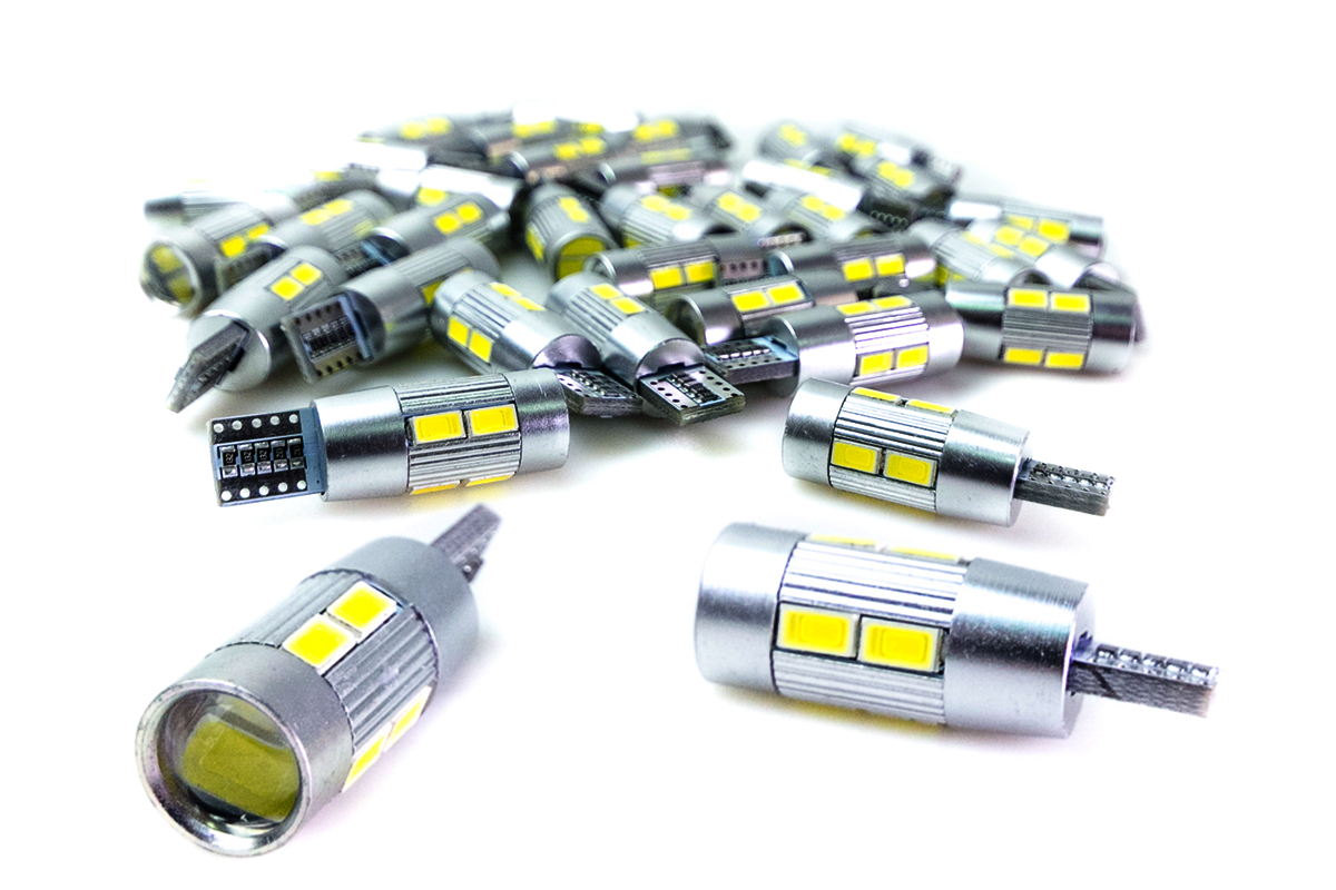 

Led Żarówka W5W T10 10 Ledów 10 Watt Z Soczewką!