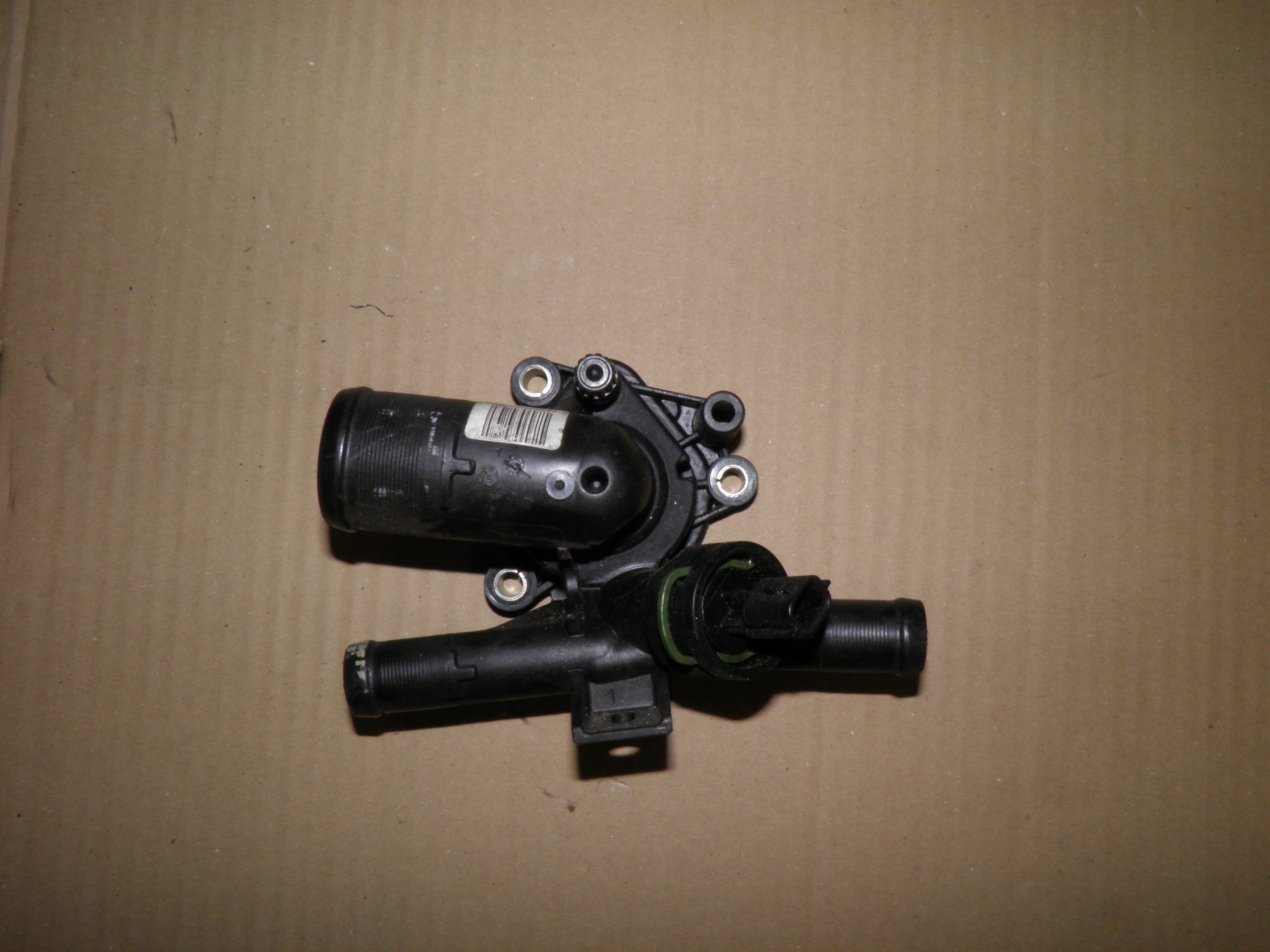 8200978549 - MASTER 3 MOVANO B 2.3 DCI 125KM ТЕРМОСТАТ КОРПУС