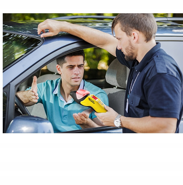 ALKOMAT BEZUSTNIKOWY ALCOFORCE RAPTOR 24 MIESIĄCE BEZPŁATNYCH KALIBRACJI Rodzaj baterii baterie AA