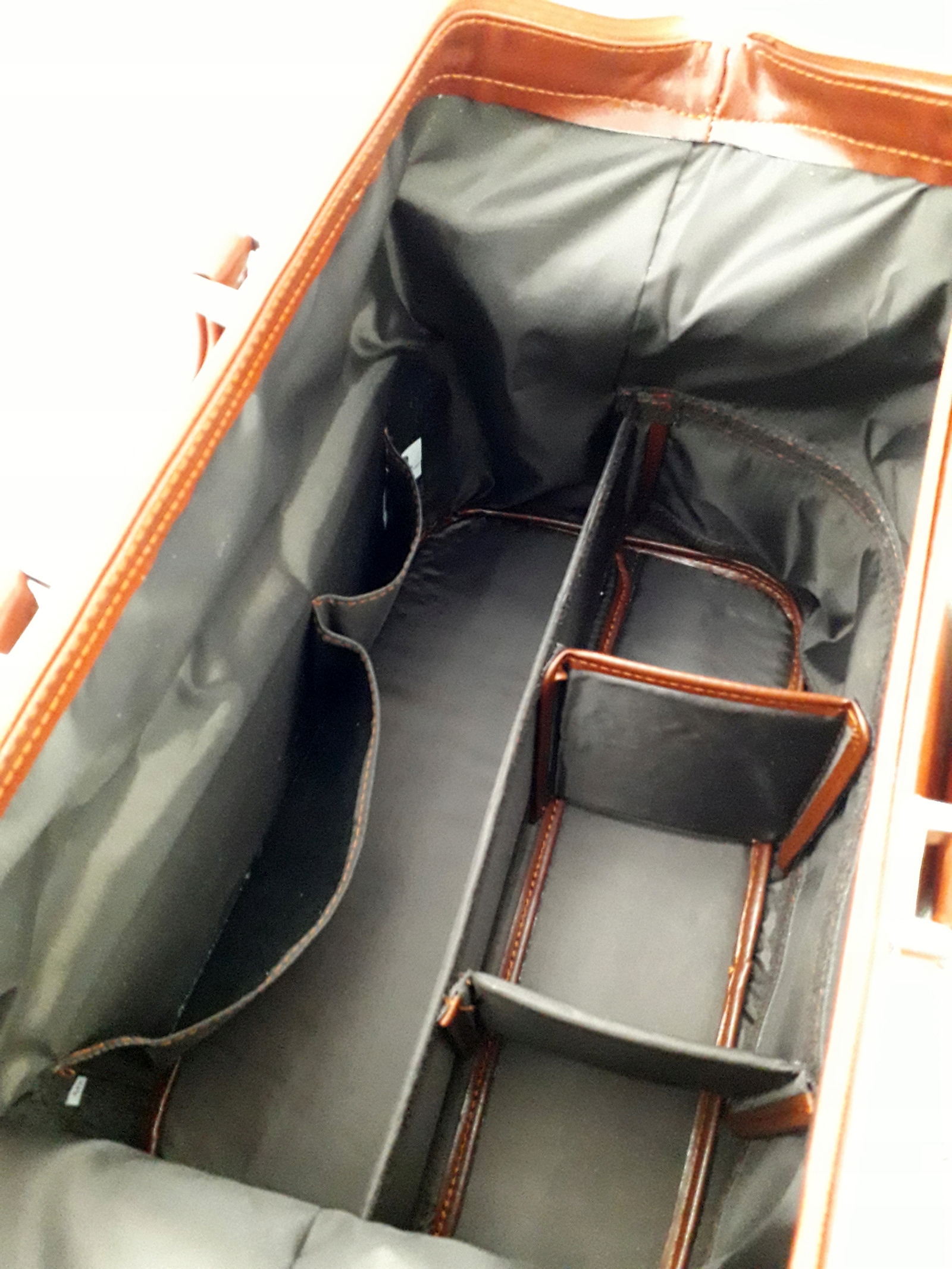 SKÓRZANA TORBA LEKARSKA, KUFER DLA LEKARZA M550 Kolor okuć inny