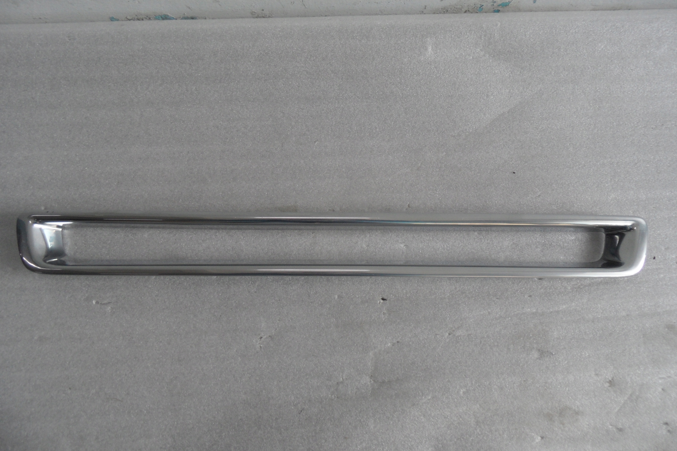 VOLVO XC90 CHROM ZDERZAKA RAMKA LIFT 30698143