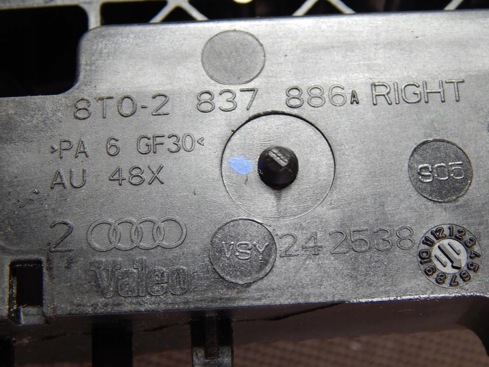 AUDI A4 B8 handle right front LY1P