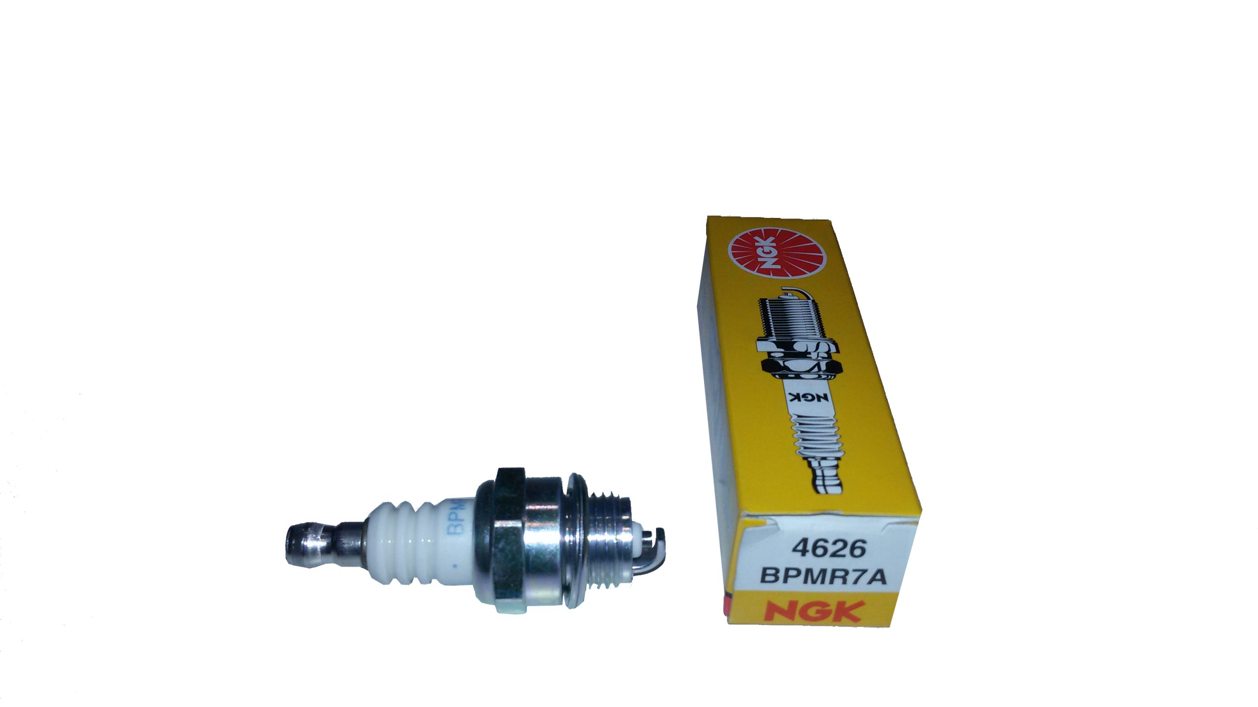 ŚWIECA NGK ZAPŁONOWA BPMR7A 4626 PIŁY KOSIARKI