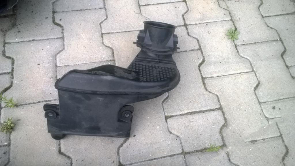 Mazda 6 od 2012 łapacz prowadnica powietrza