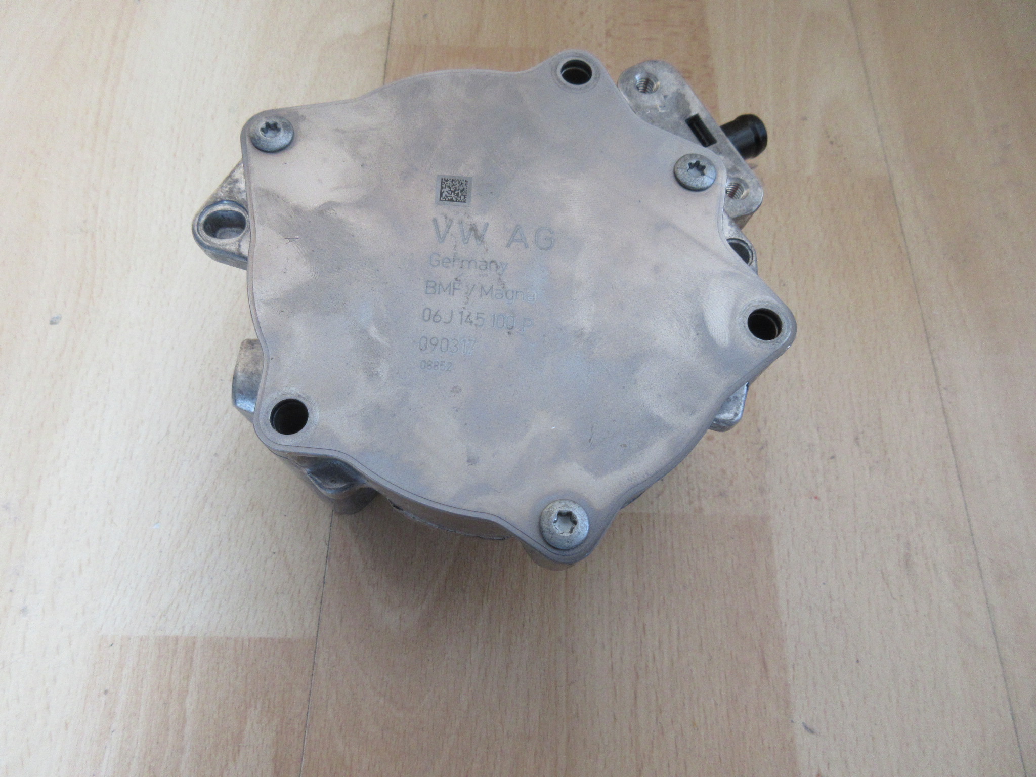 AUDI Q5 pompa vacum 06J145100P podcisnienia Engine Type Gasoline