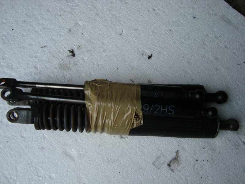 BMW E39 touring SIŁOWNIKI TELESKOPY KLAPY BAGAZNIK Producent części BMW OE