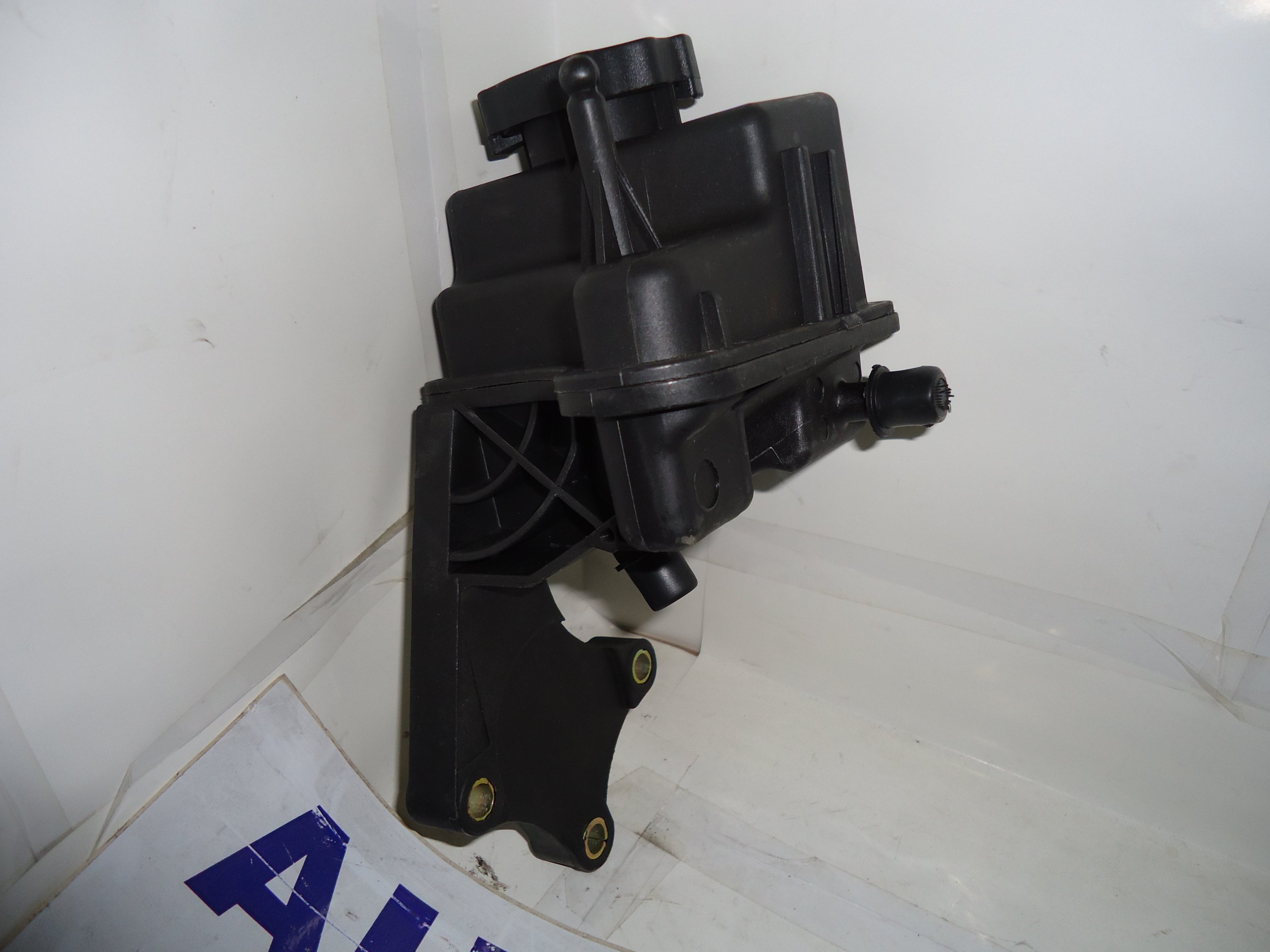 ZBIORNICZEK PLYNU POMPY WSPOMAGANIA SPRINTER 651