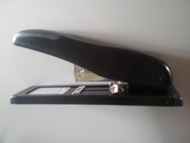 Zszywacz biurowy duży do 100 kartek Taurus 9100 Rodzaj Archiwizacyjny Biurowy