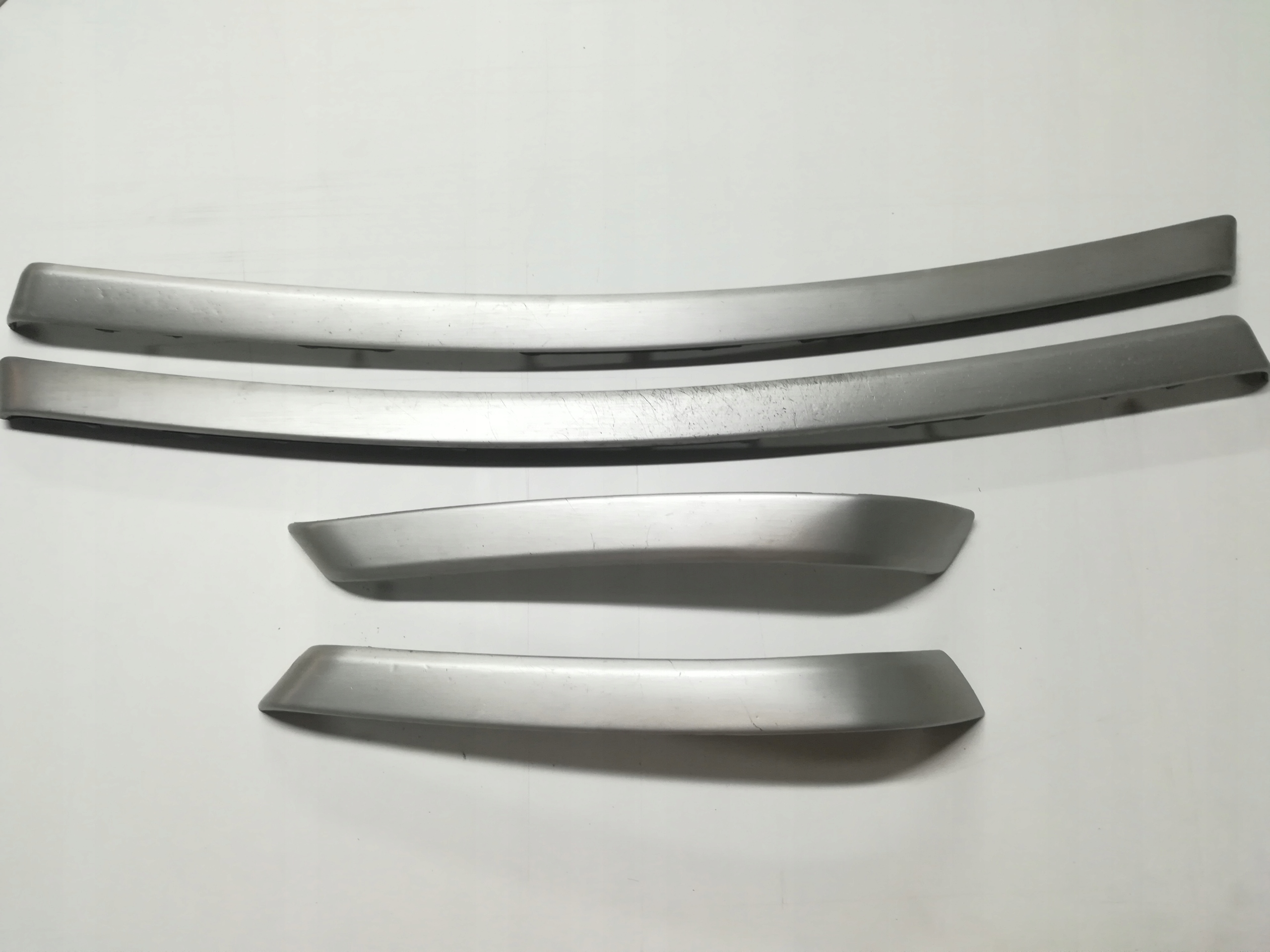 Детали BMW E90 decorative moldings in ground aluminum doors