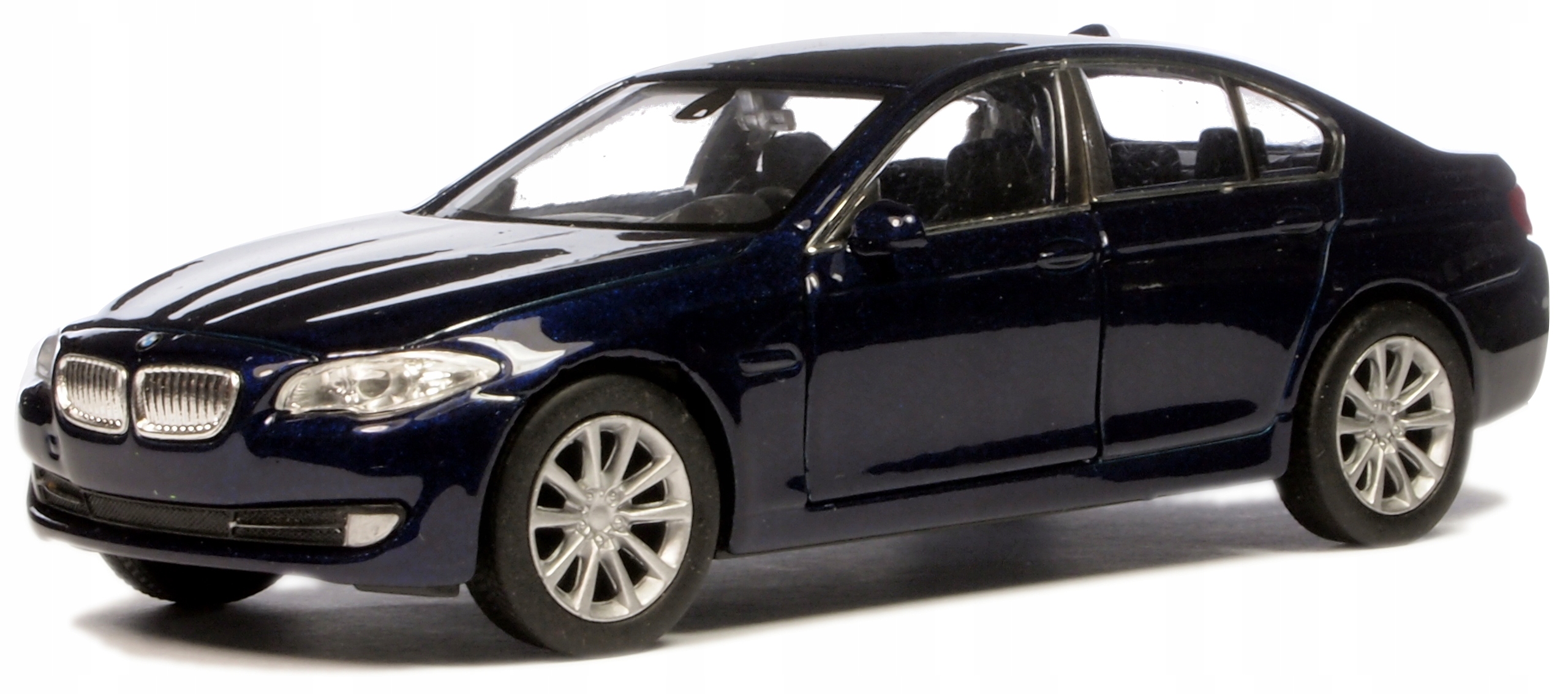 METALOWE AUTO AUTKO SAMOCHÓD BMW 535i WELLY 1:34 Kod producenta 000000628