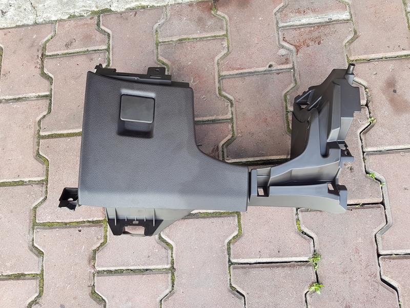 корпус бардачок пластик Astra J IV 13257546