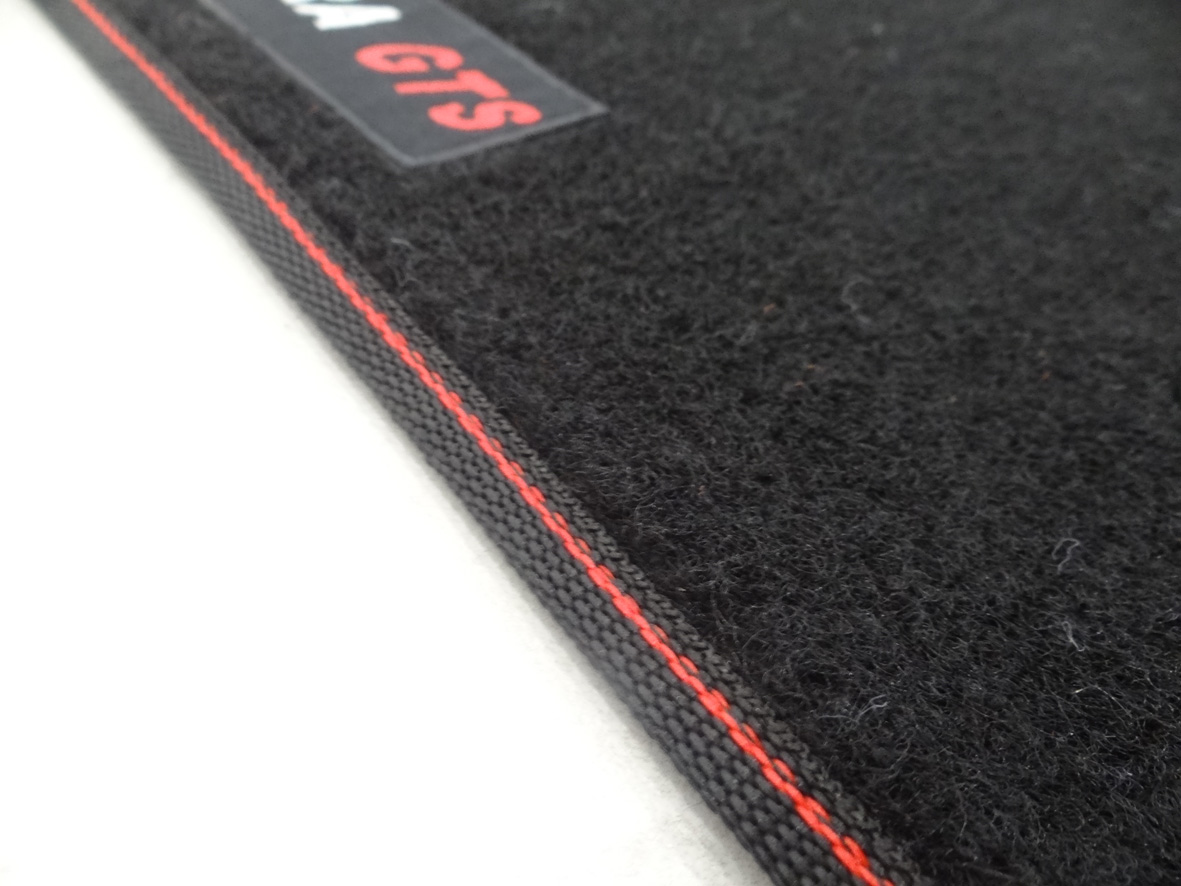 OPEL VECTRA C SEDAN DYWANIKI WELUROWE SAMOCHODOWE Liczba elementów 4