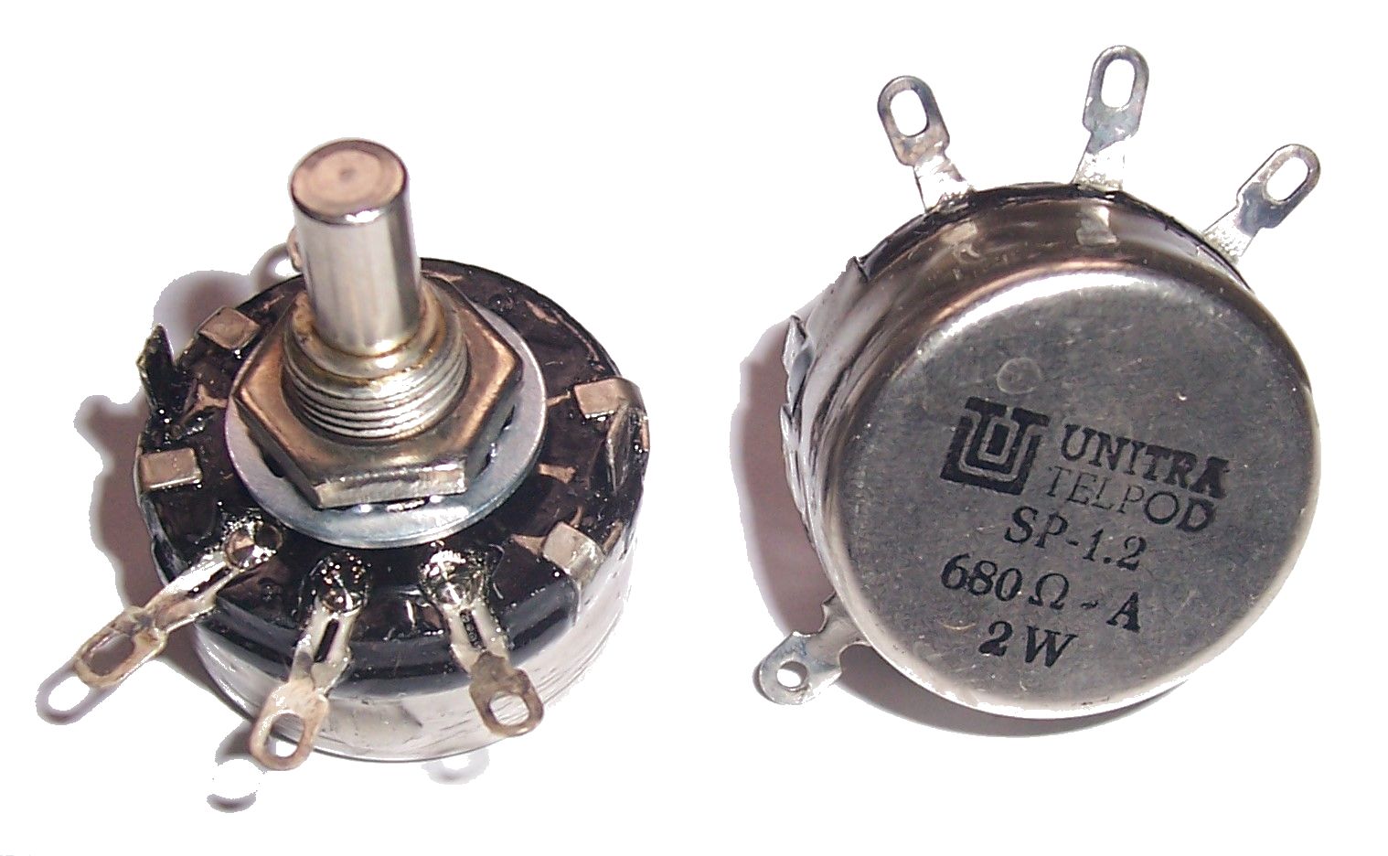 

Potencjometr Obrotowy 2W 680ohm liniowy (3619)