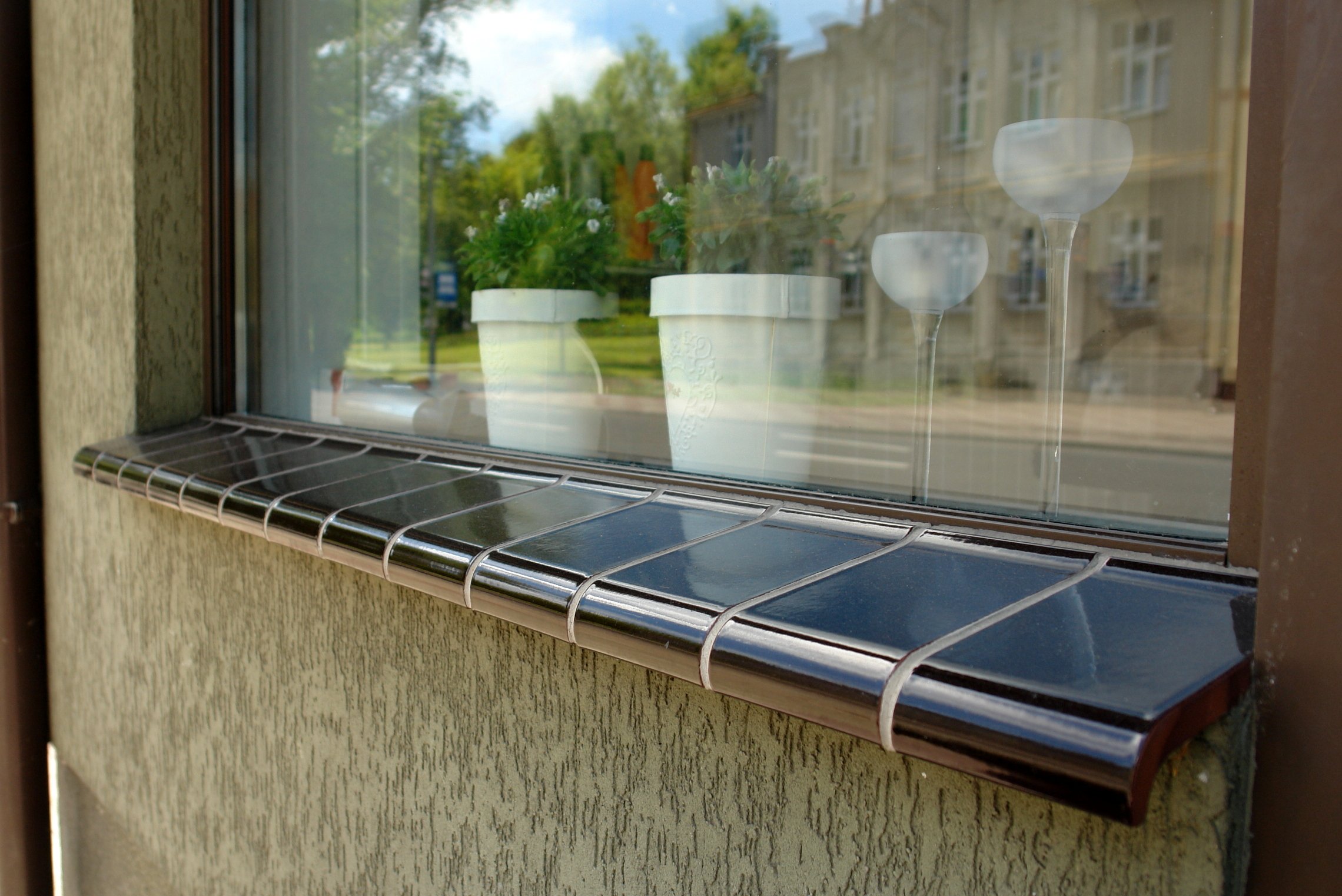 Parapety Ceramiczne Zewnętrzne 18 cm CIEMNY BRĄZ Szerokość produktu 10 cm