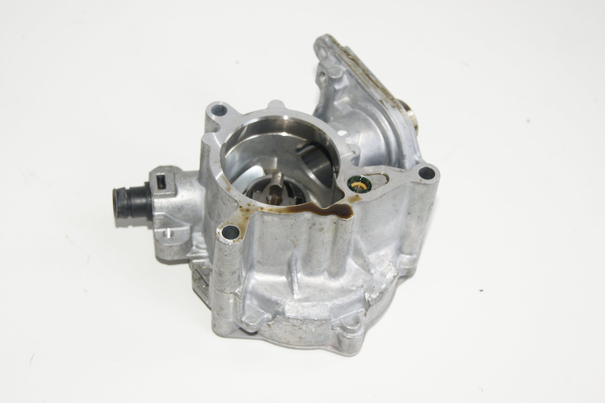 GD TIGUAN 5N ВАКУУМНИЙ НАСОС 06J145100G