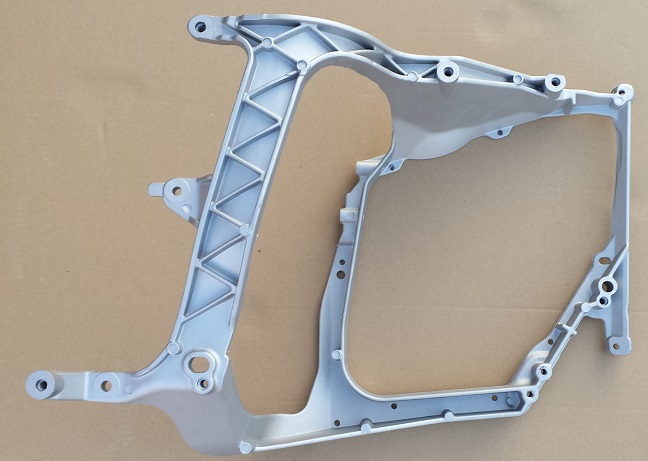 1798448 - DAF XF 106 EURO6 кронштейн фары новый 365netto