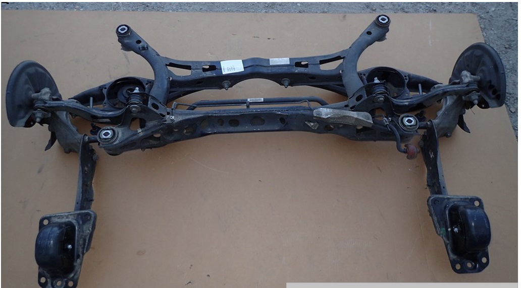 DW SUPREB 3 ZAWIESZENIE TYŁ 3Q0505235Q