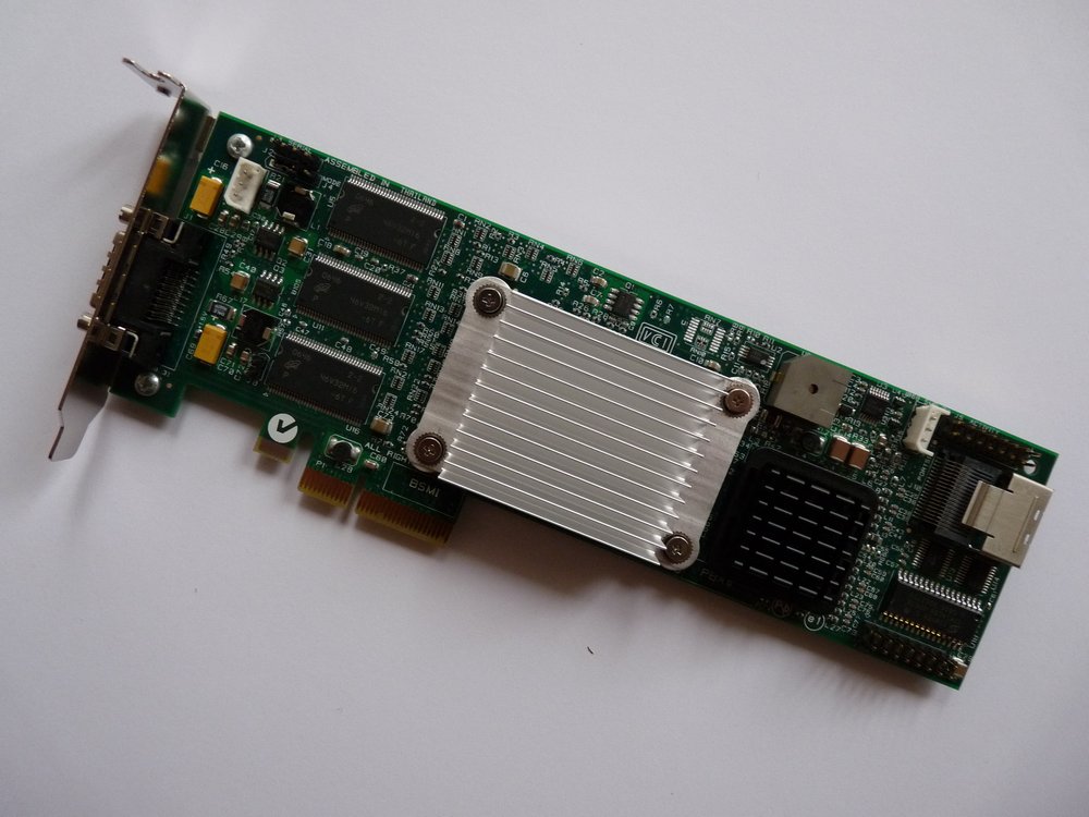 Řízení Raid Sas 8 Portů 256 Mb 3 Gb Lsi pro Primergy