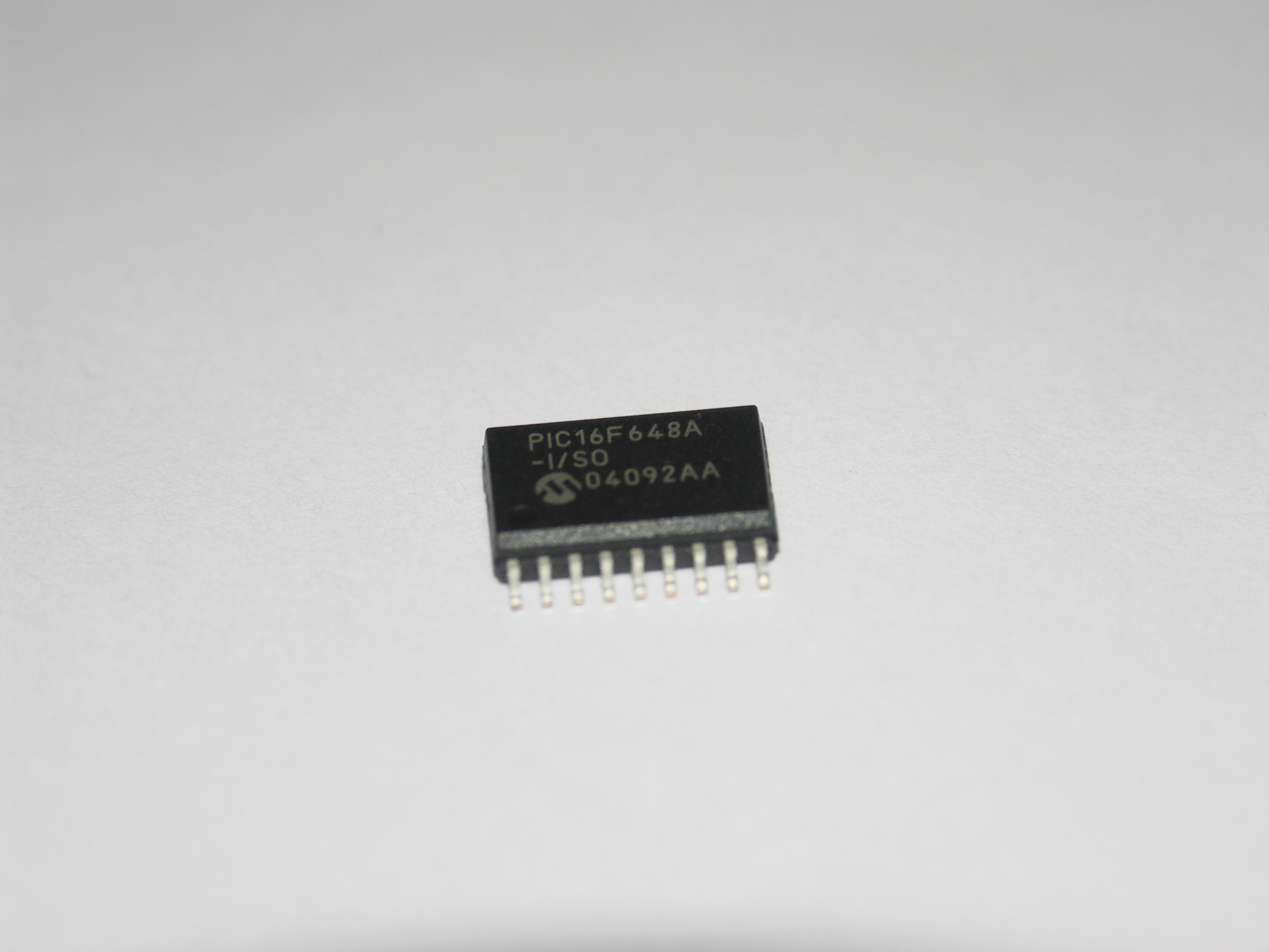 PIC16F648A-I/SO Mikrokontroler 20MHzSO18 MICROCHIP Producent Microchip