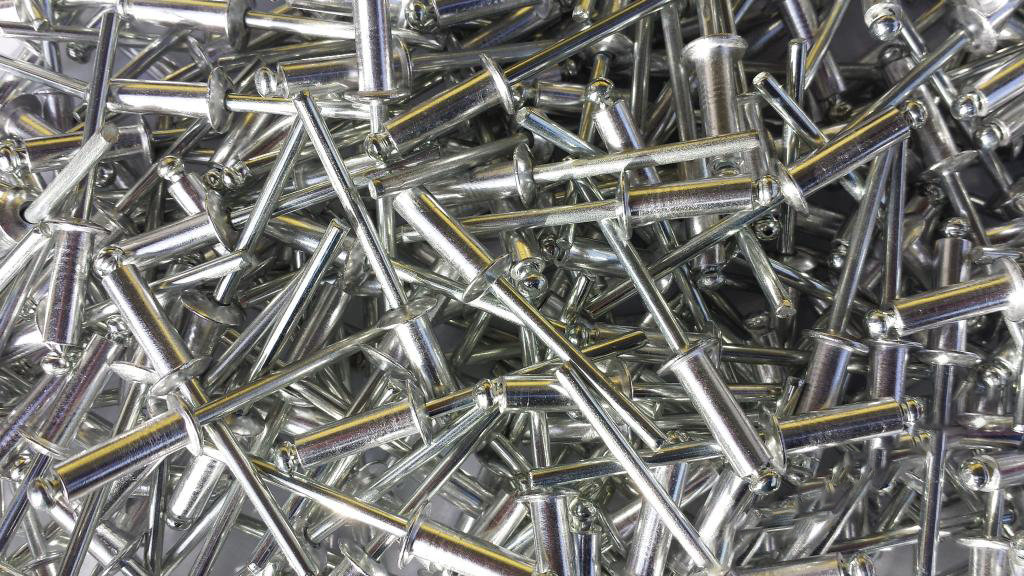 Nity Aluminiowe Zrywalne 4x10mm 0,25kg. 155szt.