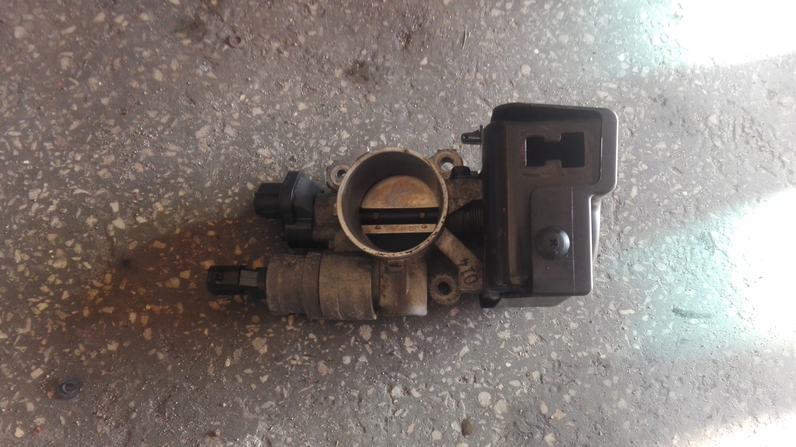 Дроссель CHRYSLER SEBRING 2.0 01-06R.