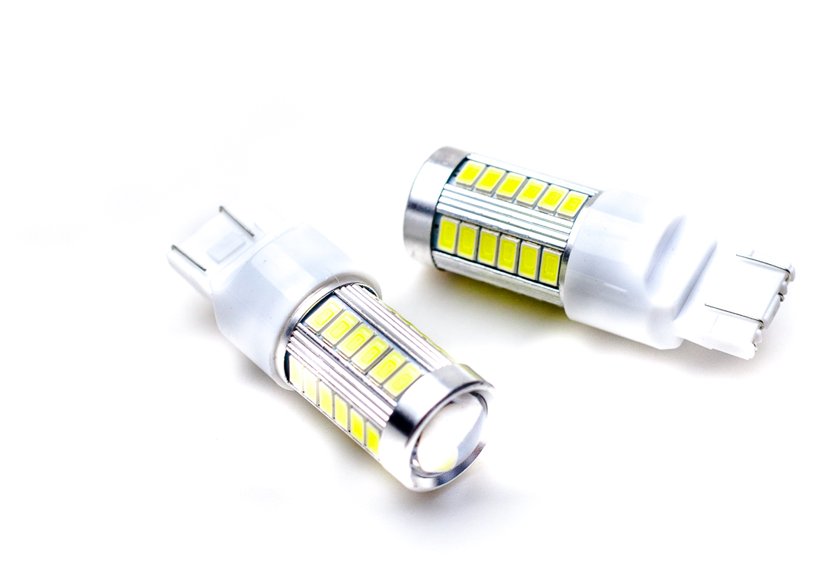 

Led Żarówka T20 7443 W21/5W 12-24v Z Soczewką!