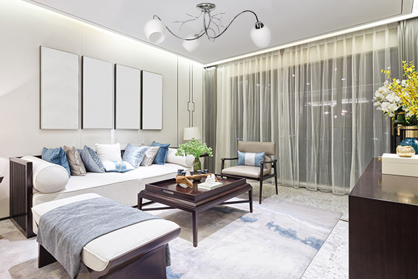 NOWOCZESNA LAMPA WISZĄCA ŻYRANDOL PLAFON CHROM Kolekcja DORIKA