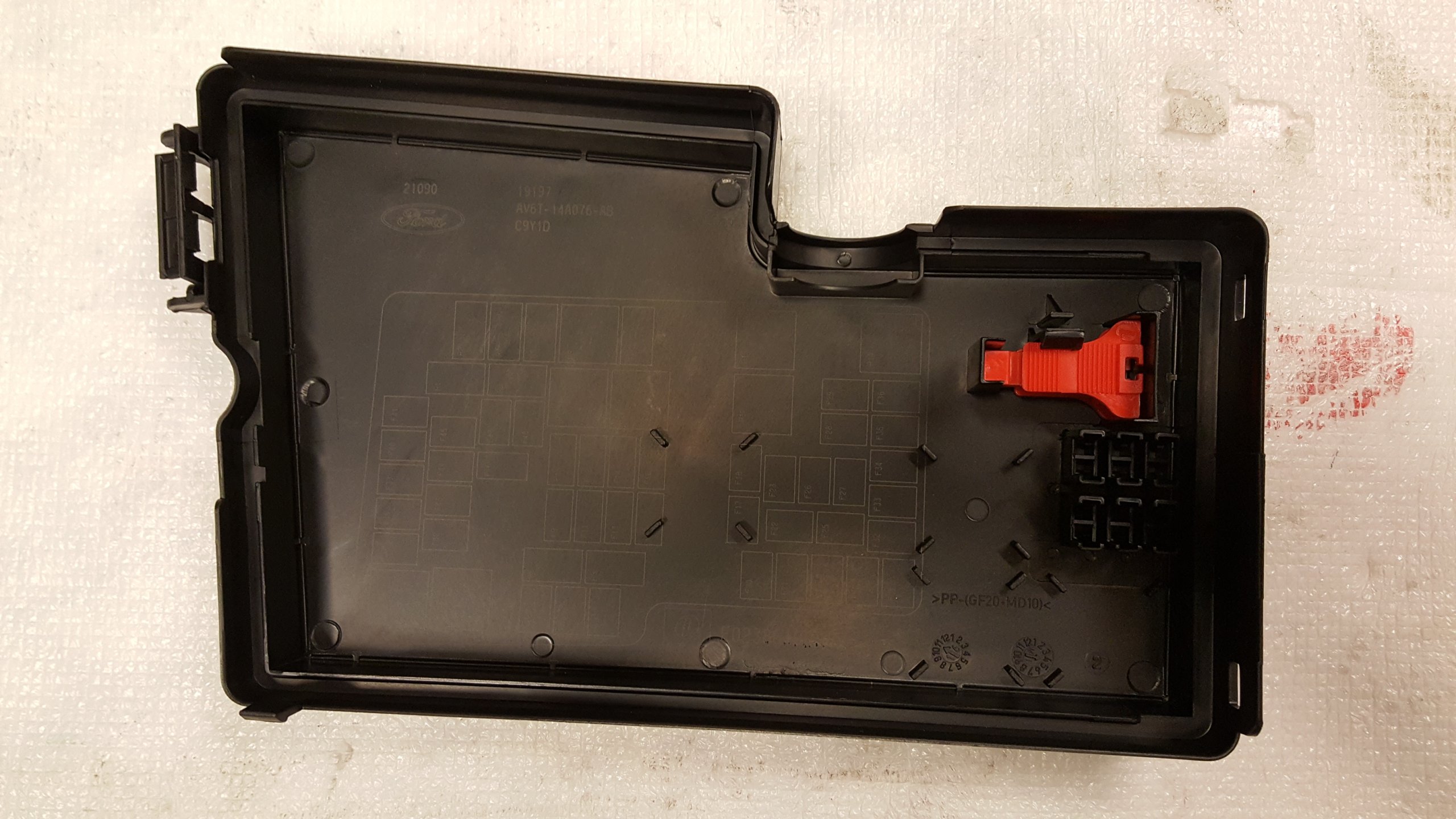 FORD FOCUS MK3 LIFT POKRYWA SKRZYNKA BEZPIECZNIKÓW Producent części Ford OE