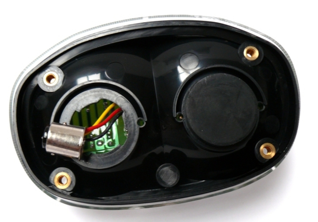 IR LAMPA TYLNA LED TRIUMPH Speed Four 600 02 05 Numer katalogowy czesci 8 9251 923